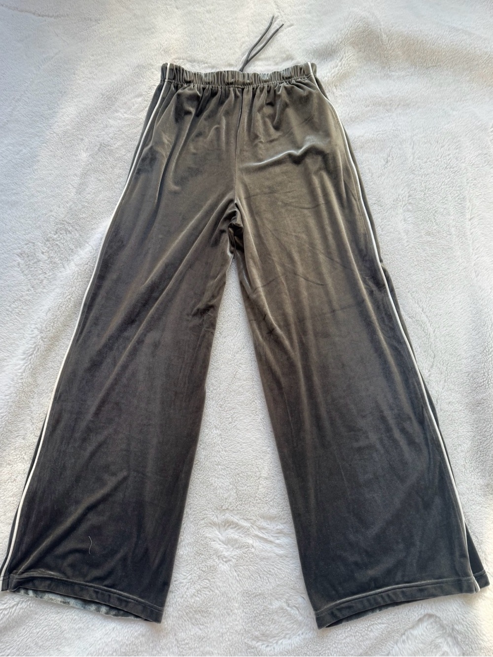Velvet Grey  Drawstring Relaxed-Fit Pants - Picture 2 of 9